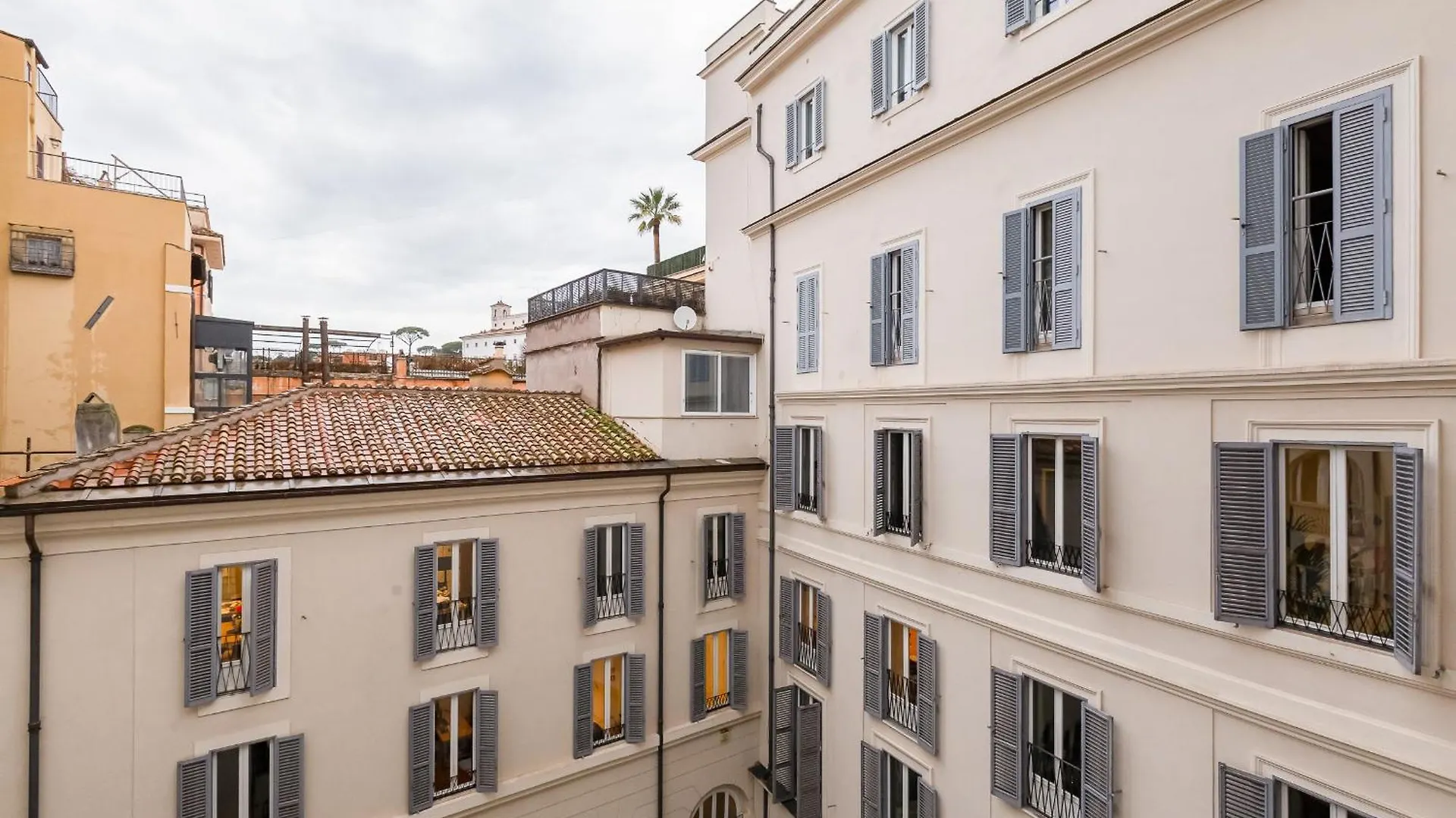 Bdc - The Platinum 2-Bdr Apt @Spanish Steps Rome 0*,  Italy