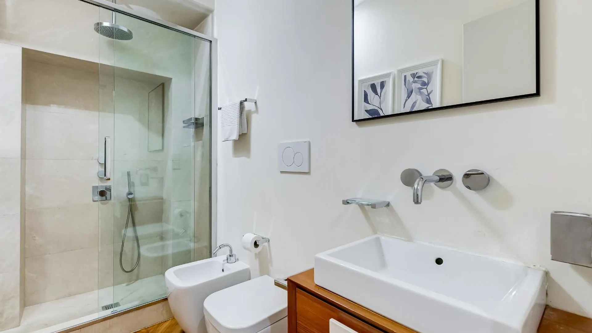 Apartment Bdc - The Platinum 2-Bdr Apt @Spanish Steps Rome