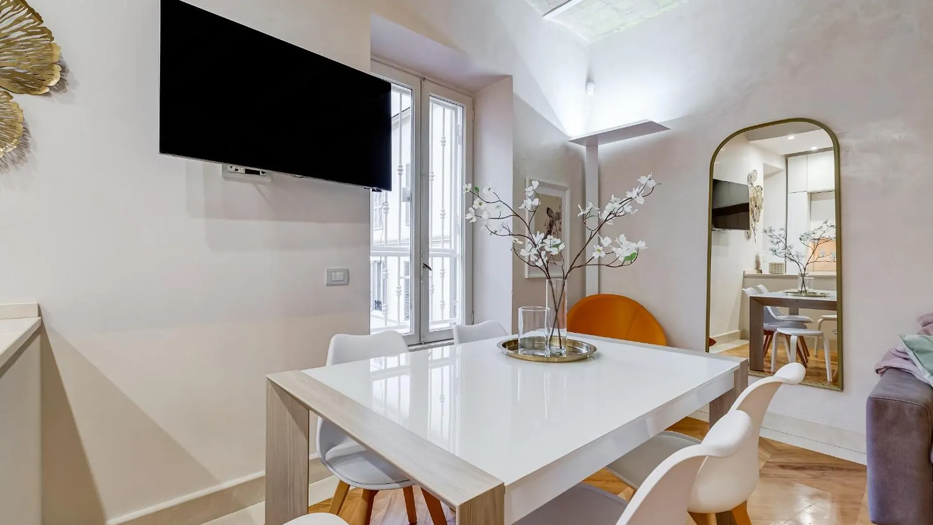 Bdc - The Platinum 2-Bdr Apt @Spanish Steps Rome Apartment